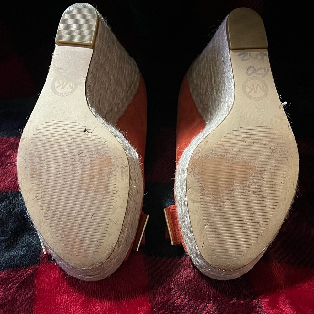 MICHAEL KORS MEG 7M Wedges SUEDE Heels ORANGE Open Toes Peep Platforms Shoes - Picture 5 of 15